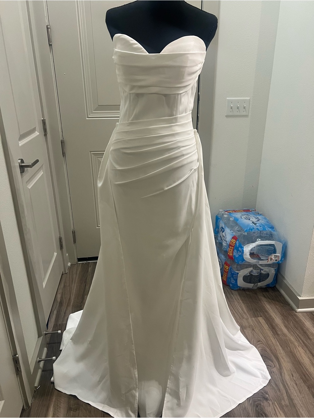 Private Label White Strapless Ruched Satin Wedding Gown